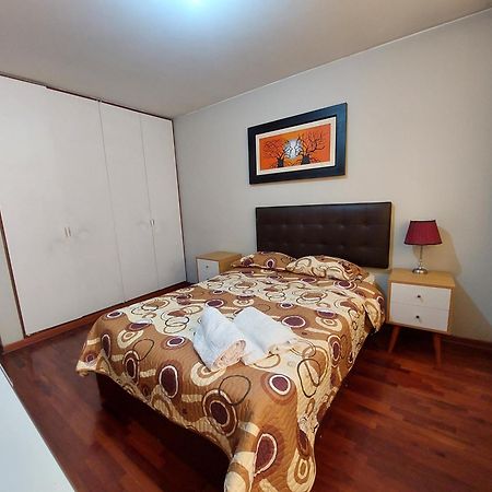 Departamento Temporal Pardo Apartment Lima Bagian luar foto