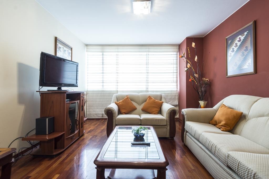 Departamento Temporal Pardo Apartment Lima Bagian luar foto