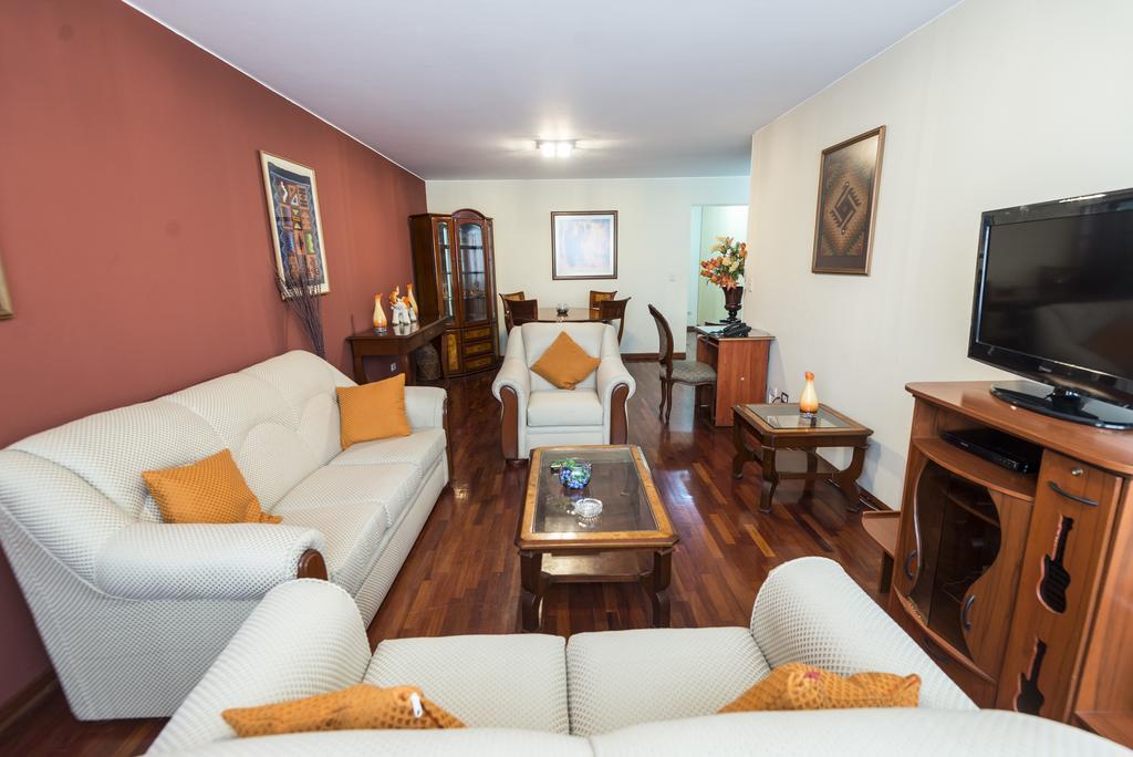 Departamento Temporal Pardo Apartment Lima Bagian luar foto